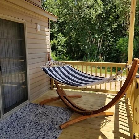 פניקס סיטי Tiny Home With Hammock Loft Bbq And Yard מראה חיצוני תמונה