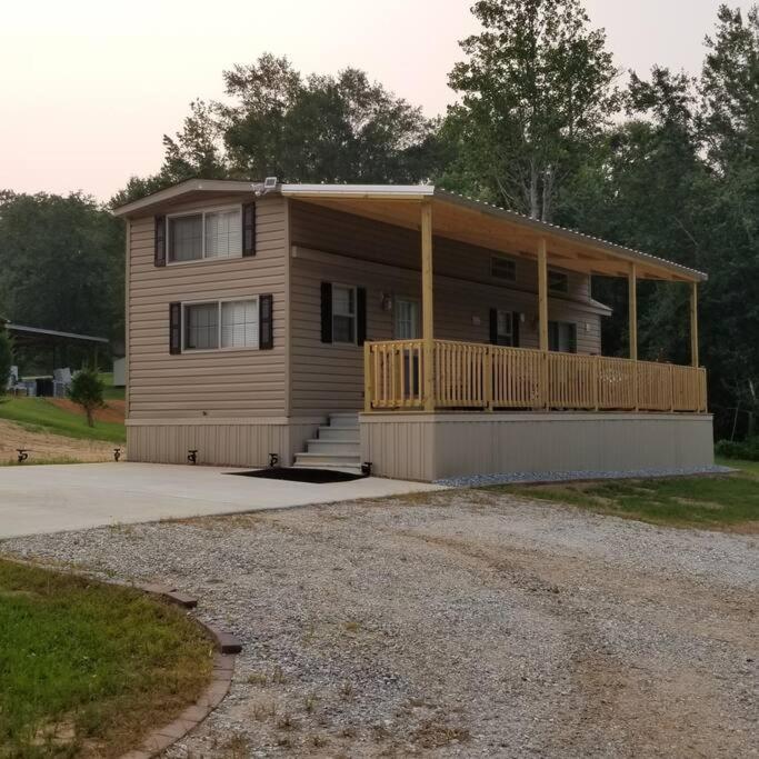פניקס סיטי Tiny Home With Hammock Loft Bbq And Yard מראה חיצוני תמונה